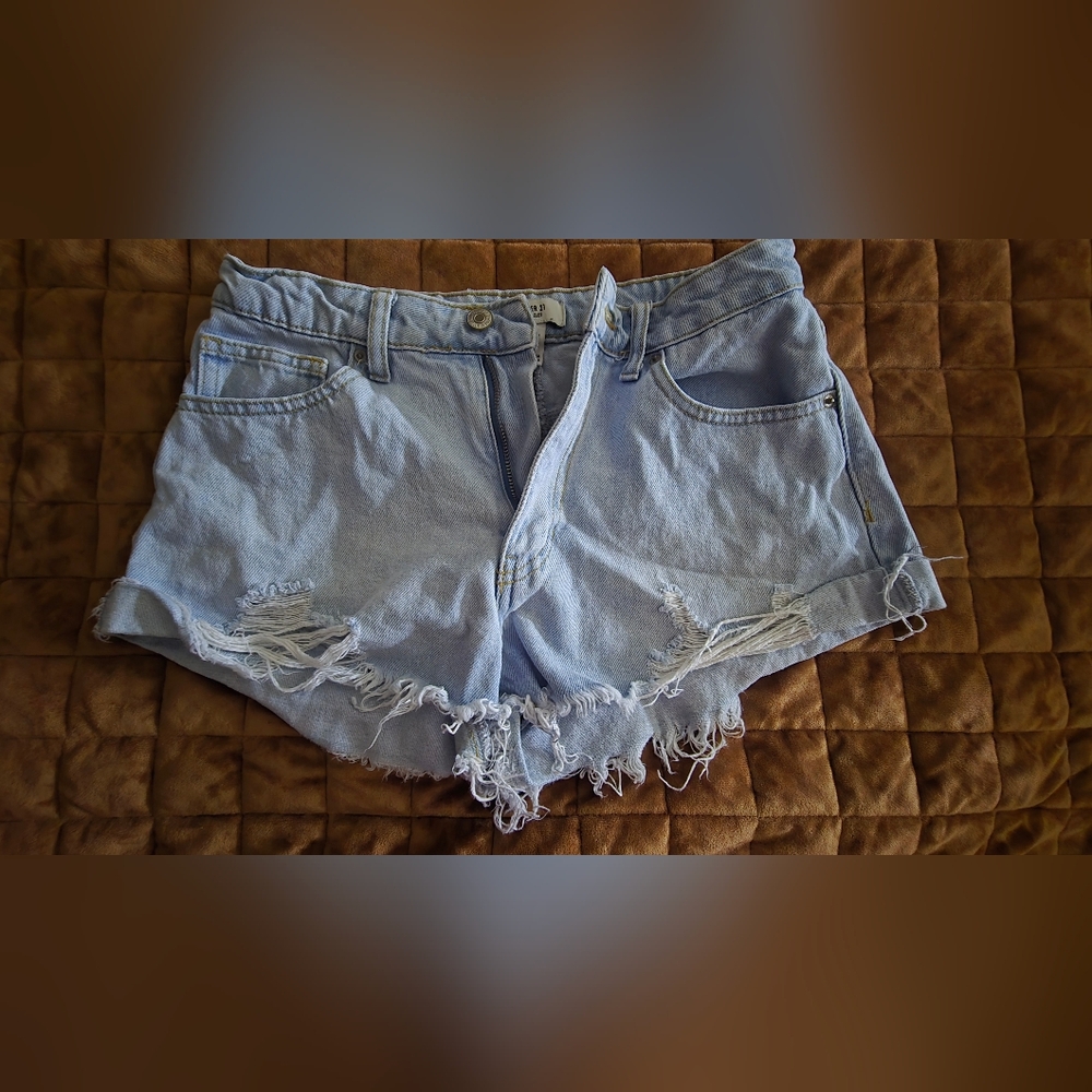 Forever 21 Distressed Light Blue Denim Shorts SZ 27